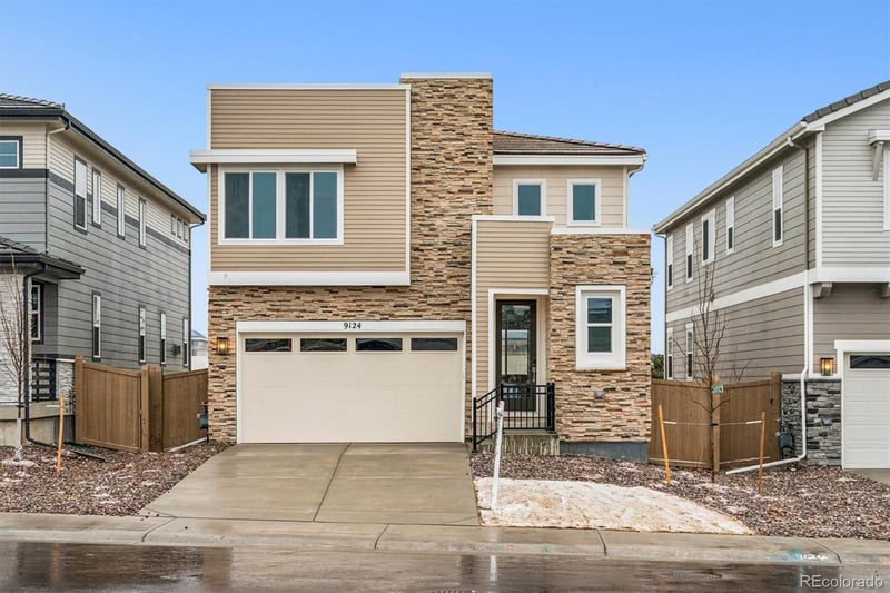 9124 Hayden Peak St, Englewood, CO 80112