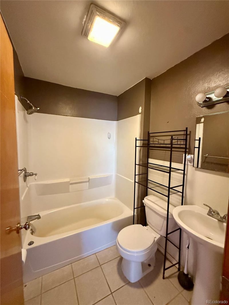 215 Main , Cheraw, CO 81030