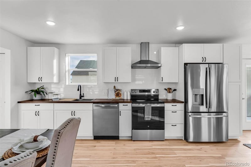 312 Fremont St, Penrose, CO 81240