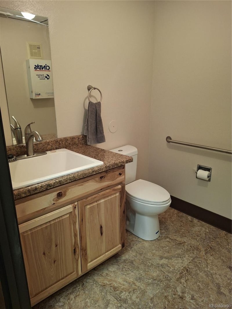 700 Billings St #P, Aurora, CO 80011