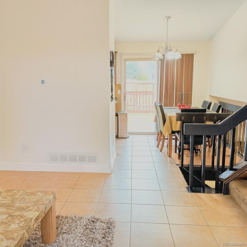 19133 Milan Cir, Aurora, CO 80013