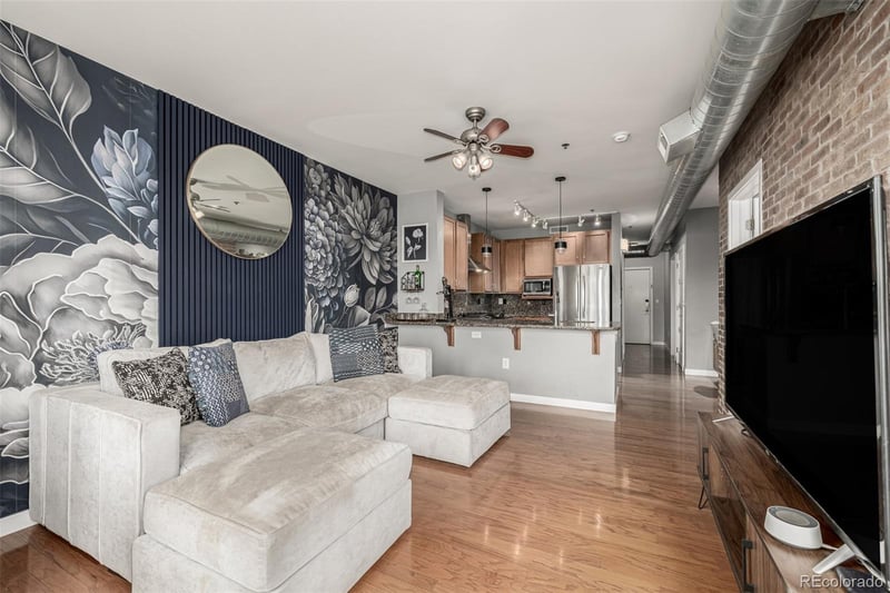 1313 Clarkson St #305, Denver, CO 80210