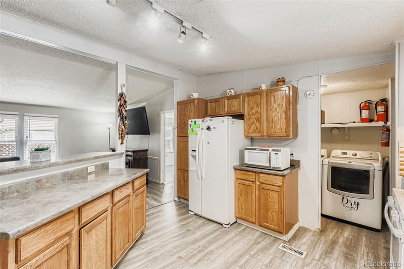 5540 Vallejo St, Denver, CO 80221