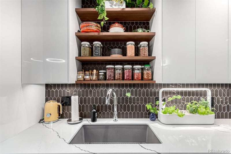 1745 Wazee St #5E, Denver, CO 80202
