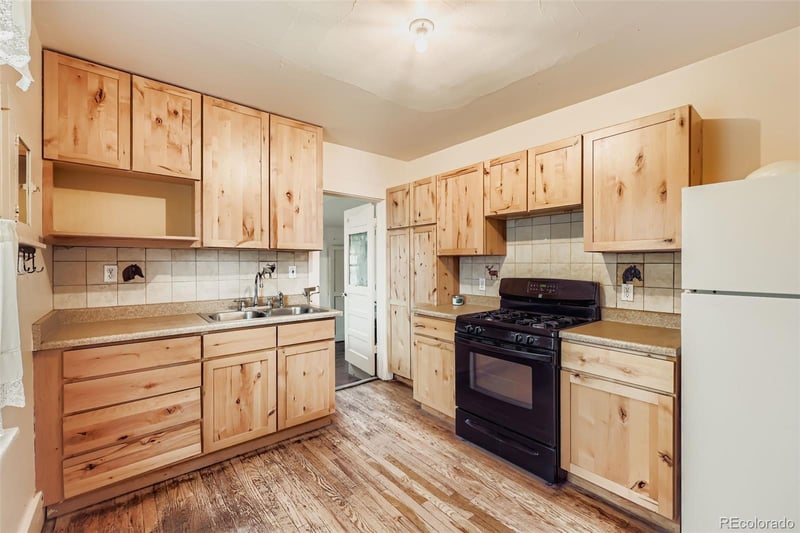 193 Dixie St, Palmer Lake, CO 80133