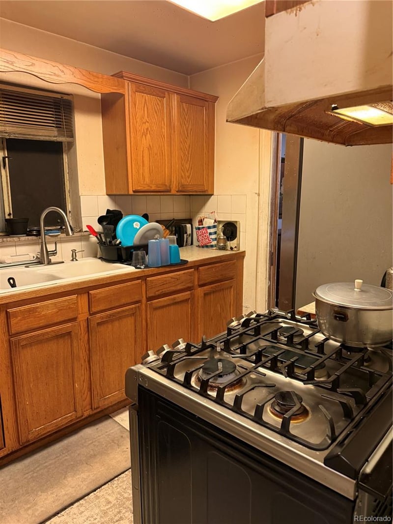 4028 Batavia Pl, Denver, CO 80220