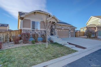 25525 1st Ave, Aurora, CO 80018