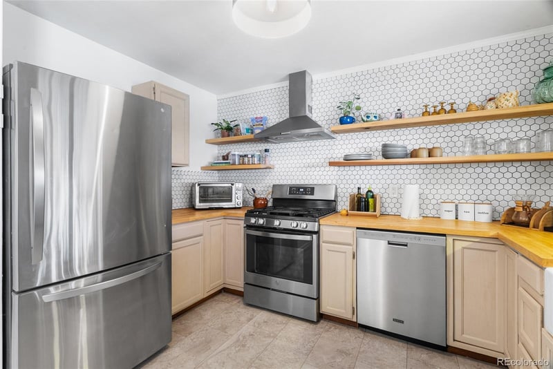 2680 Roosevelt Ave, Thornton, CO 80229