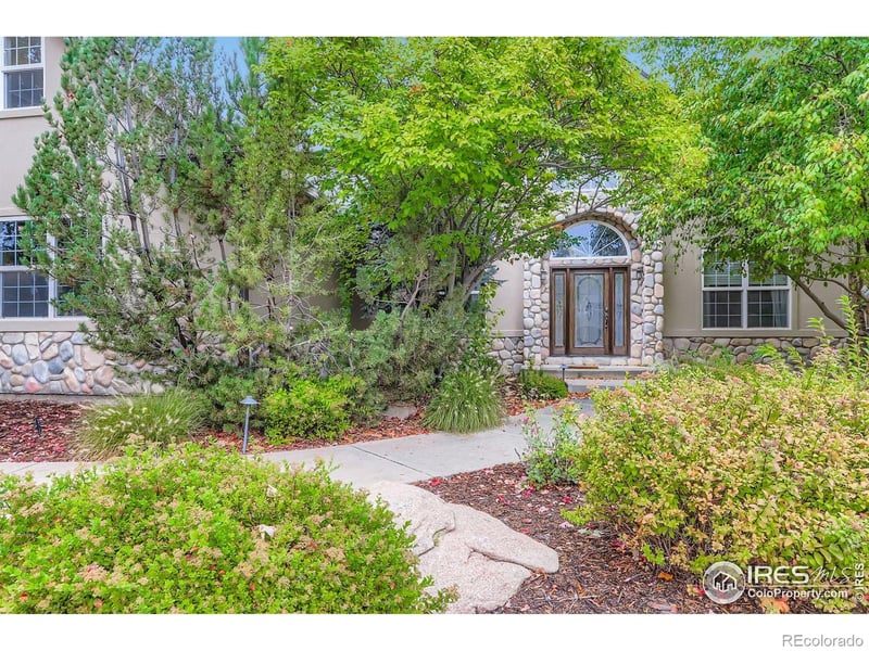 2020 Creekside Dr, Longmont, CO 80504