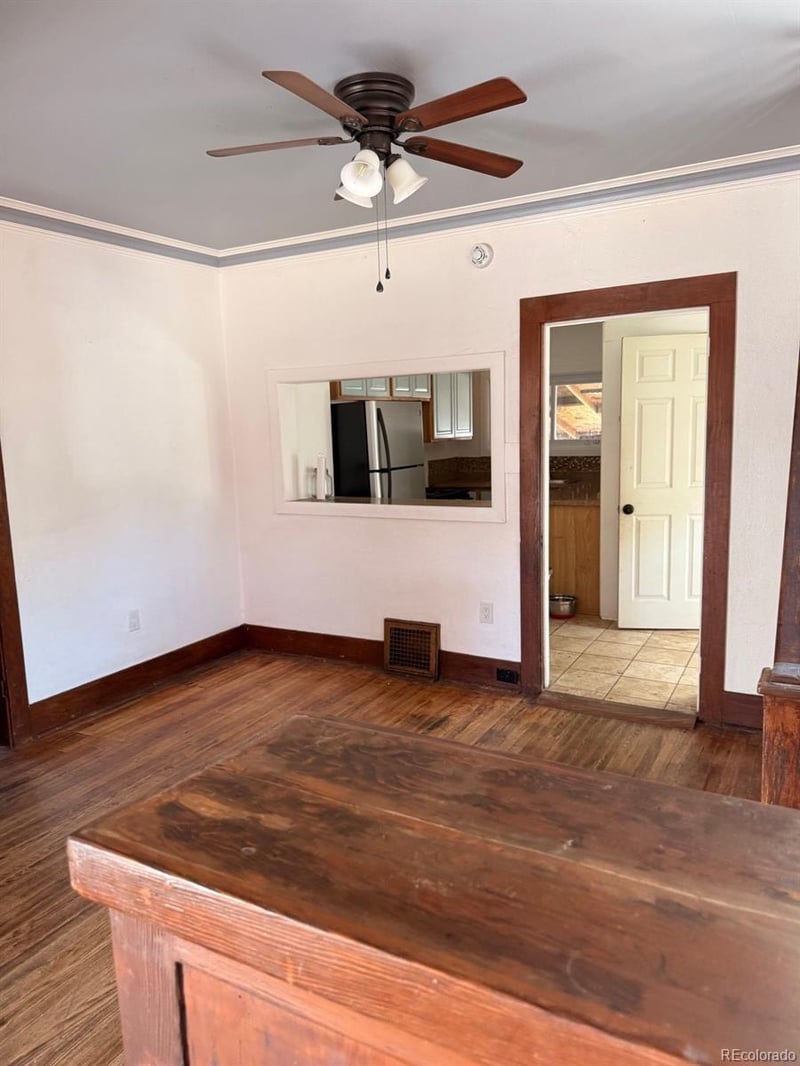 828 Knox Ct, Denver, CO 80204