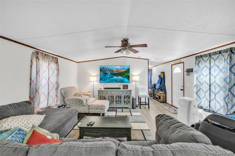 10 Jason St, Castle Rock, CO 80109