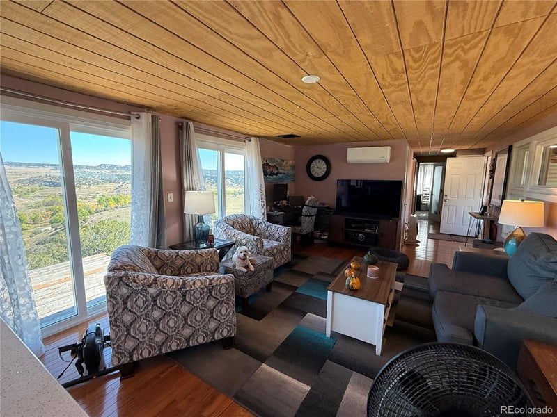 1574 4th St, Penrose, CO 81240