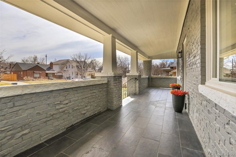 2827 Bellaire St, Denver, CO 80207