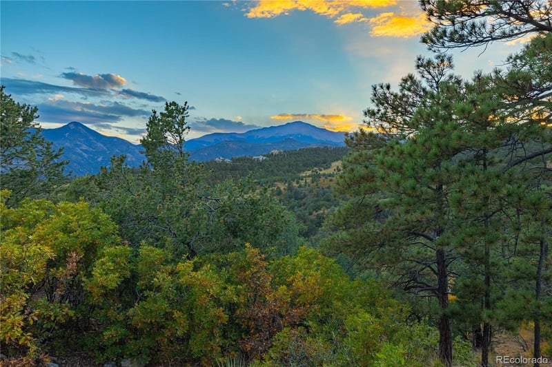 3760 Twisted Oak Cir, Colorado Springs, CO 80904