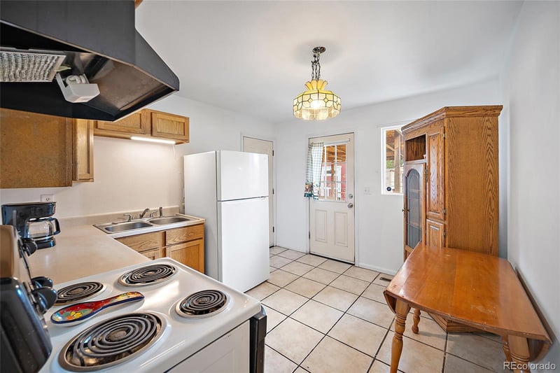 105 Larch Dr, Colorado Springs, CO 80911