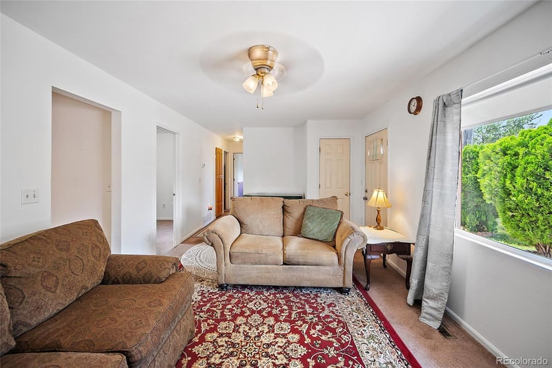 105 Larch Dr, Colorado Springs, CO 80911