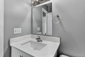 15771 13th Pl, Aurora, CO 80011