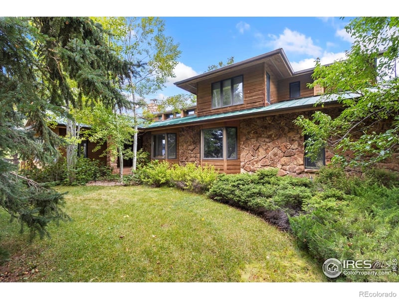 8205 Stag Hollow Rd, Loveland, CO 80538