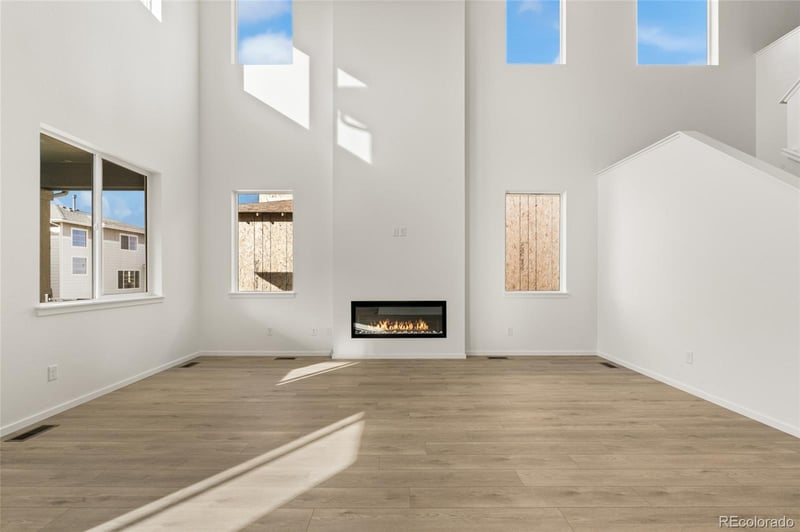 2167 S Jackson Gap St, Aurora, CO 80018