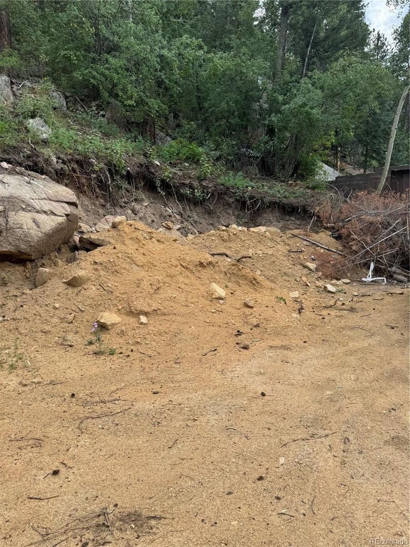 10762 Twin Spruce Rd, Golden, CO 80403