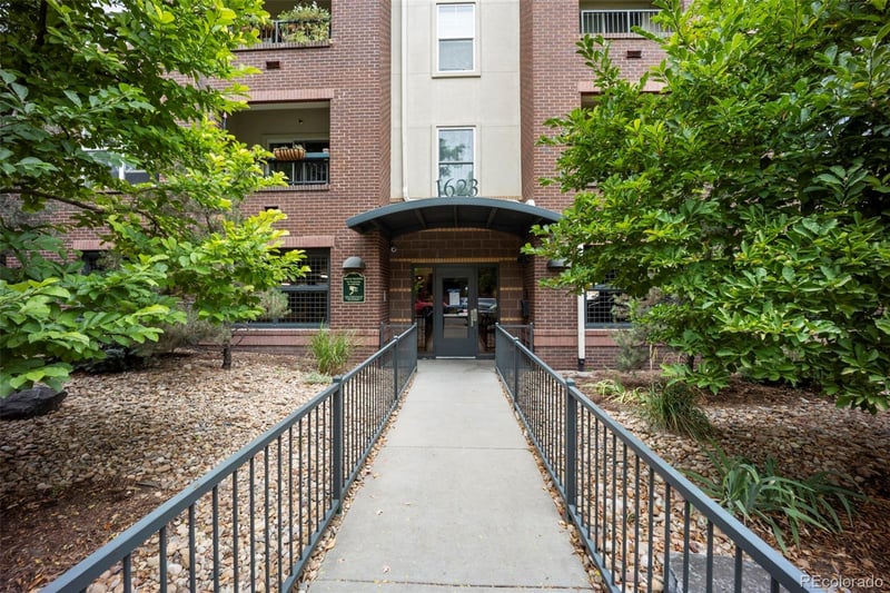 1623 Saint Paul St #203, Denver, CO 80206