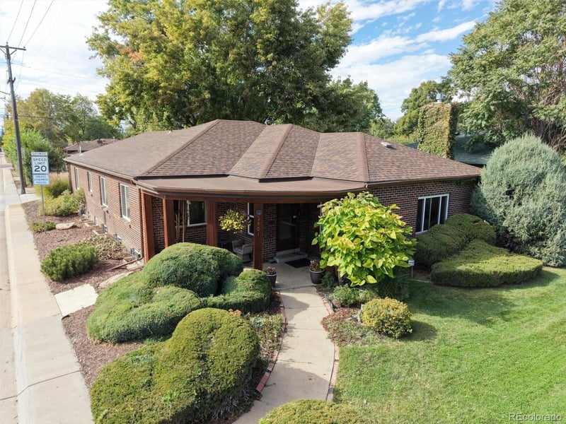 2901 Monaco Pw, Denver, CO 80207