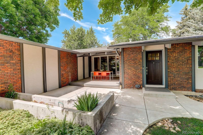 4595 W Lakeridge Rd, Denver, CO 80219