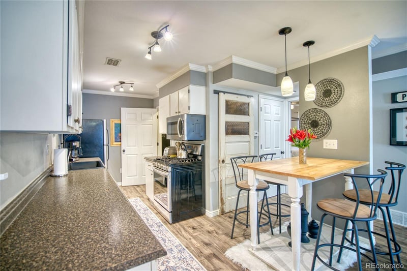 348 Collyer St #105, Longmont, CO 80501