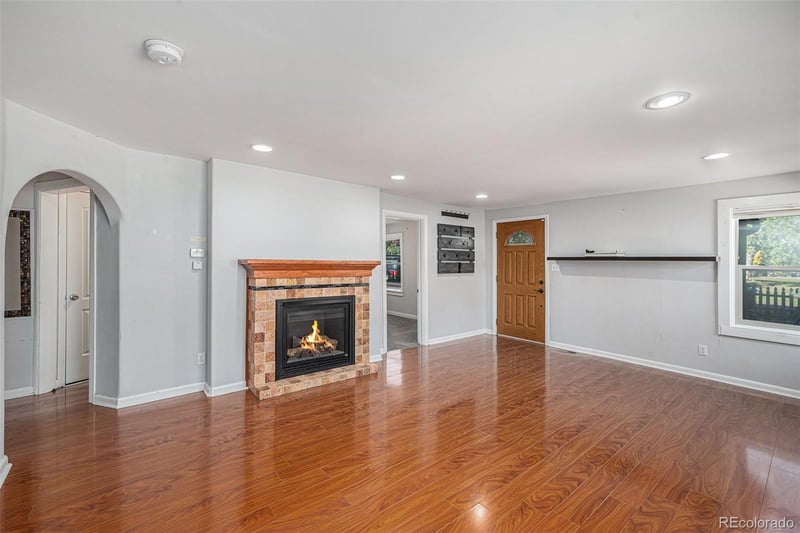 11670 W Katherine Ave, Lakewood, CO 80401