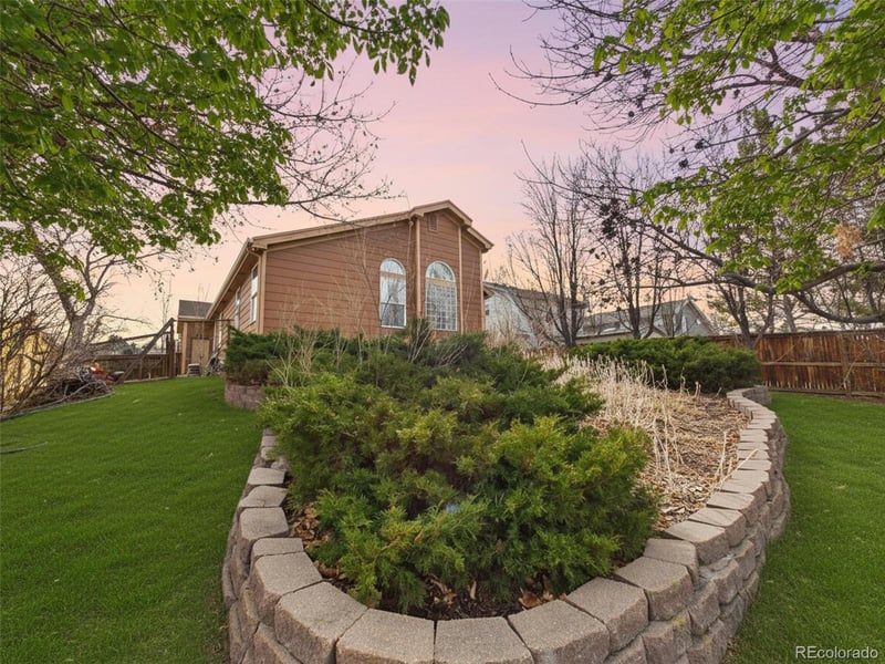 7093 Leopard Dr, Lone Tree, CO 80124