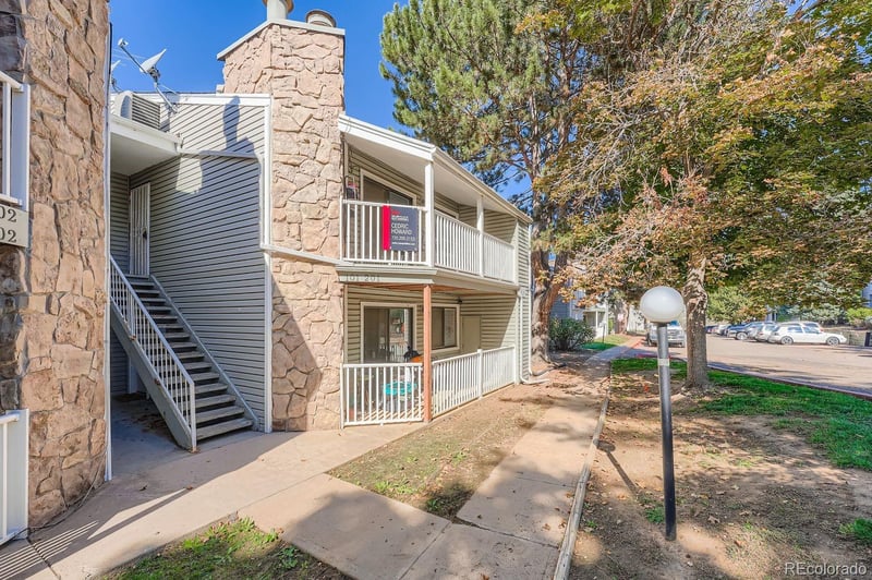 908 Walden Way #201, Aurora, CO 80017