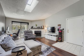 908 Walden Way #201, Aurora, CO 80017