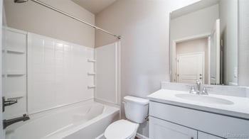 22362 38th Pl, Aurora, CO 80019