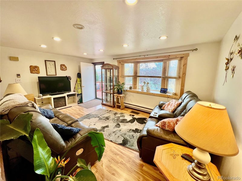 563 New Church Ave, Granby, CO 80446