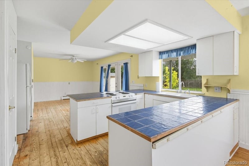 9870 41st Ave, Wheat Ridge, CO 80033