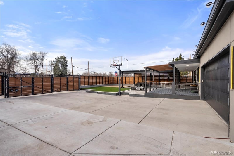 6360 1st Ave, Lakewood, CO 80226