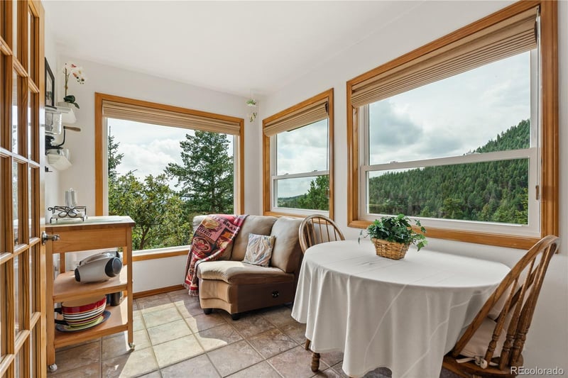 64 Highland Rd, Palmer Lake, CO 80132