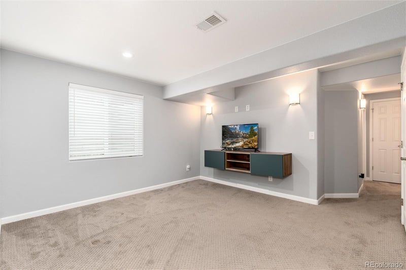 21 Sebring Ln, Johnstown, CO 80534