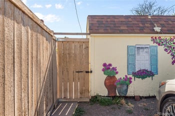 985 Xavier St, Denver, CO 80204