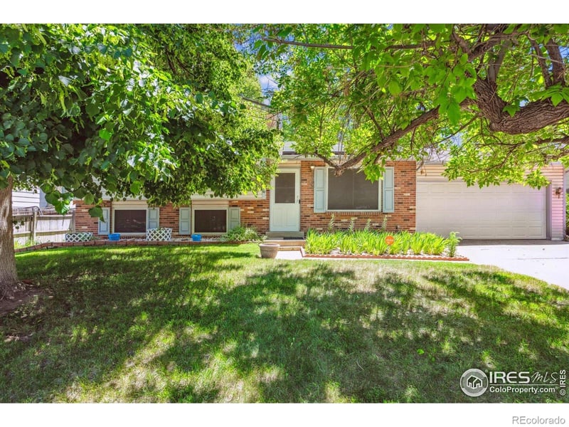 2516 Cimarron St, Aurora, CO 80014