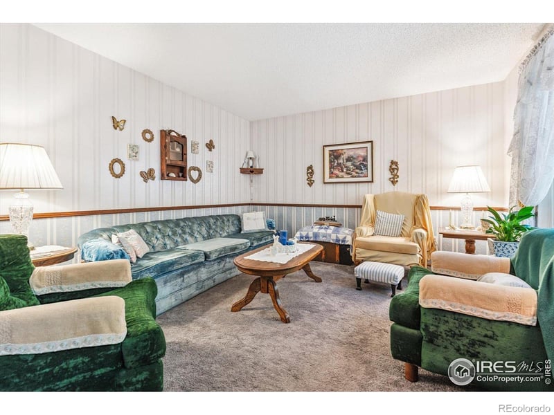 2516 Cimarron St, Aurora, CO 80014