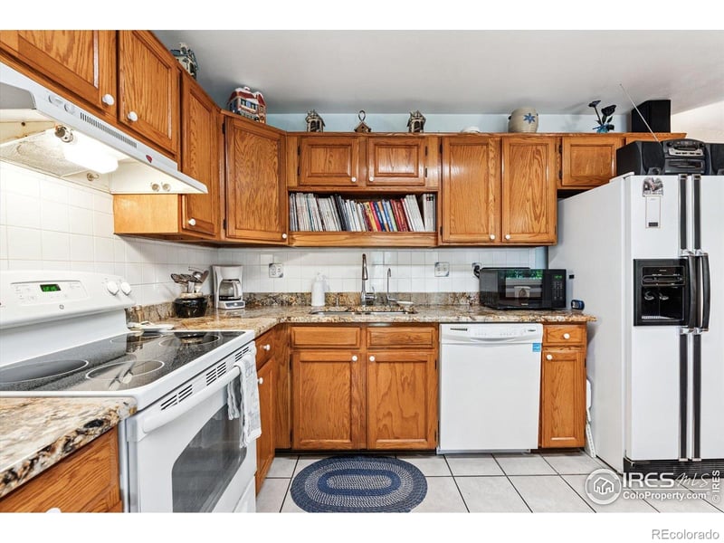 2516 Cimarron St, Aurora, CO 80014
