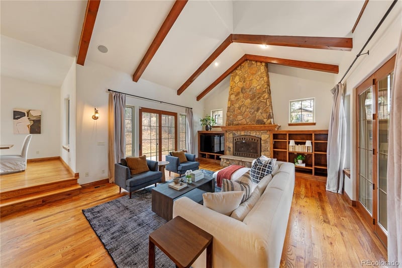 590 Cumberland Rd, Larkspur, CO 80118