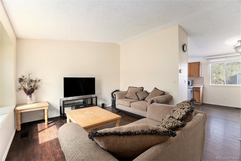 19707 Princeton Pl, Aurora, CO 80013