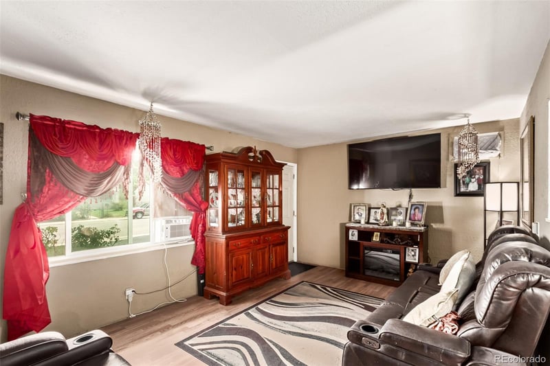 6451 Glencoe St, Commerce, CO 80022