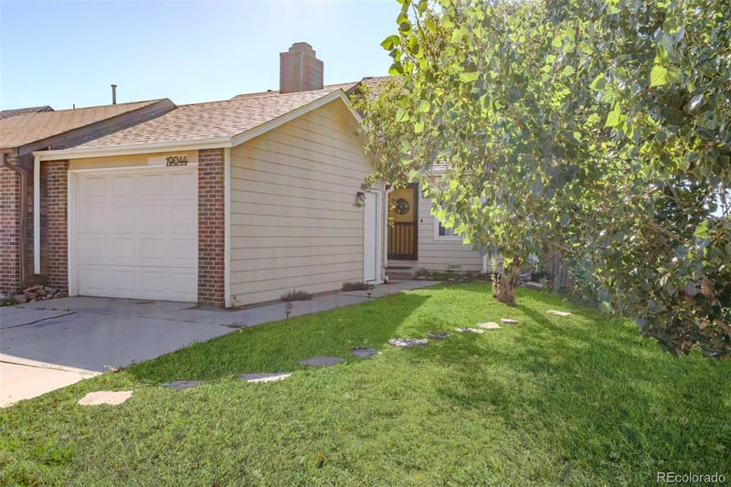 19044 16th Ave, Aurora, CO 80011