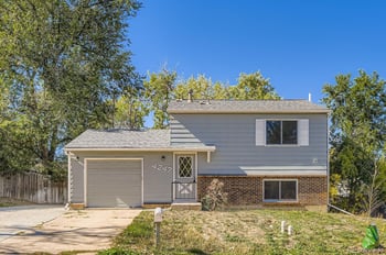 4247 Pitkin St, Aurora, CO 80013
