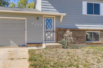 4247 S Pitkin St, Aurora, CO 80013