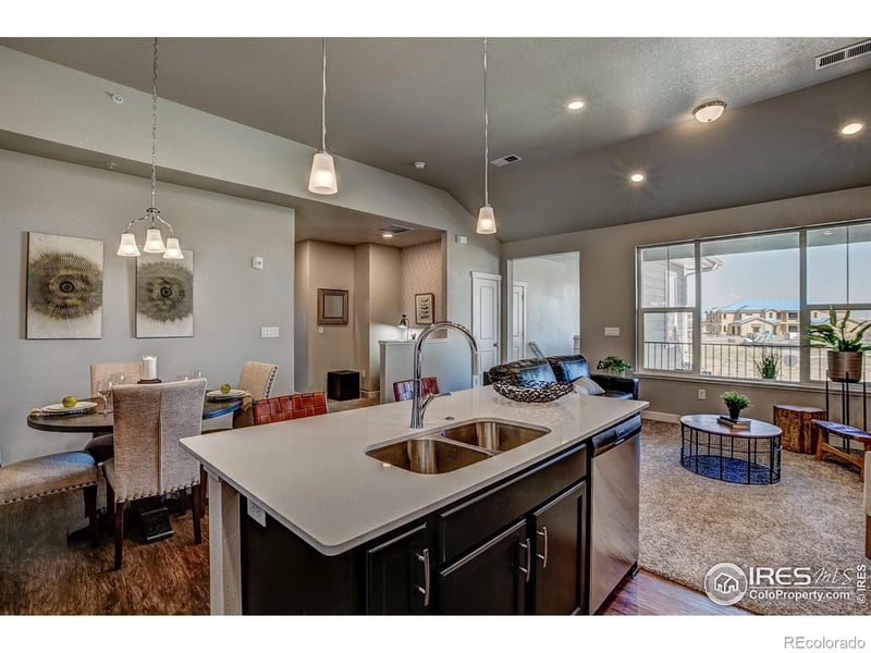 410 High Point Dr #202, Longmont, CO 80504