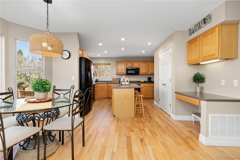 10015 Hughes Pl, Highlands Ranch, CO 80126